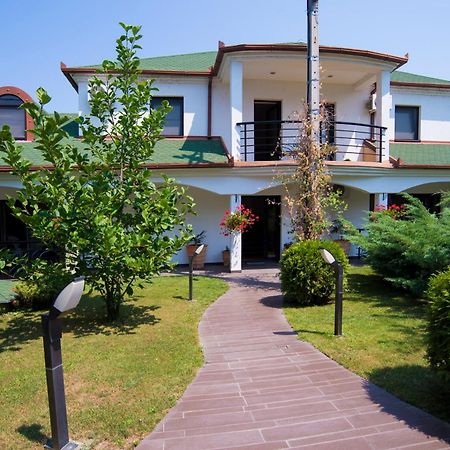 Guest House Panorama Aqualux With Free Parking Нови-Сад Экстерьер фото