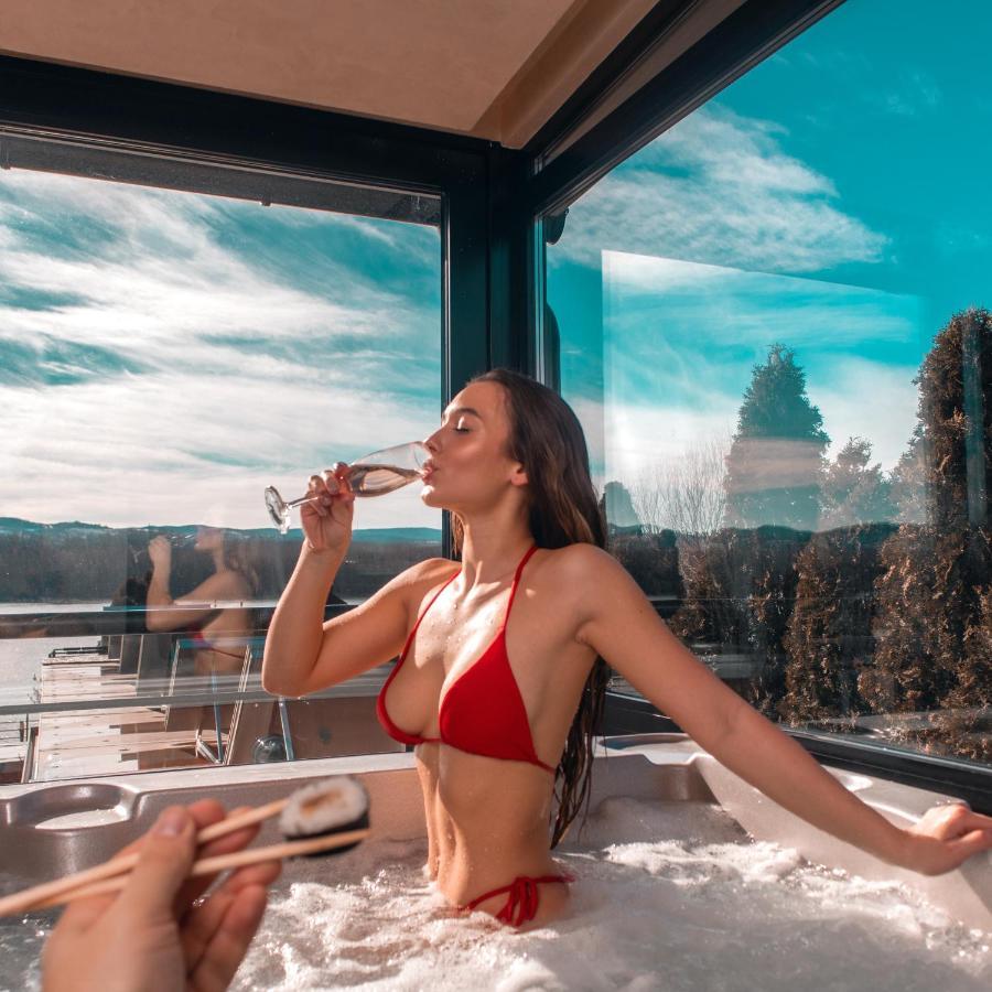 Guest House Panorama Aqualux With Free Parking Нови-Сад Экстерьер фото