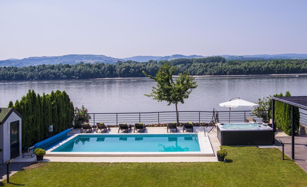 Guest House Panorama Aqualux With Free Parking Нови-Сад Экстерьер фото