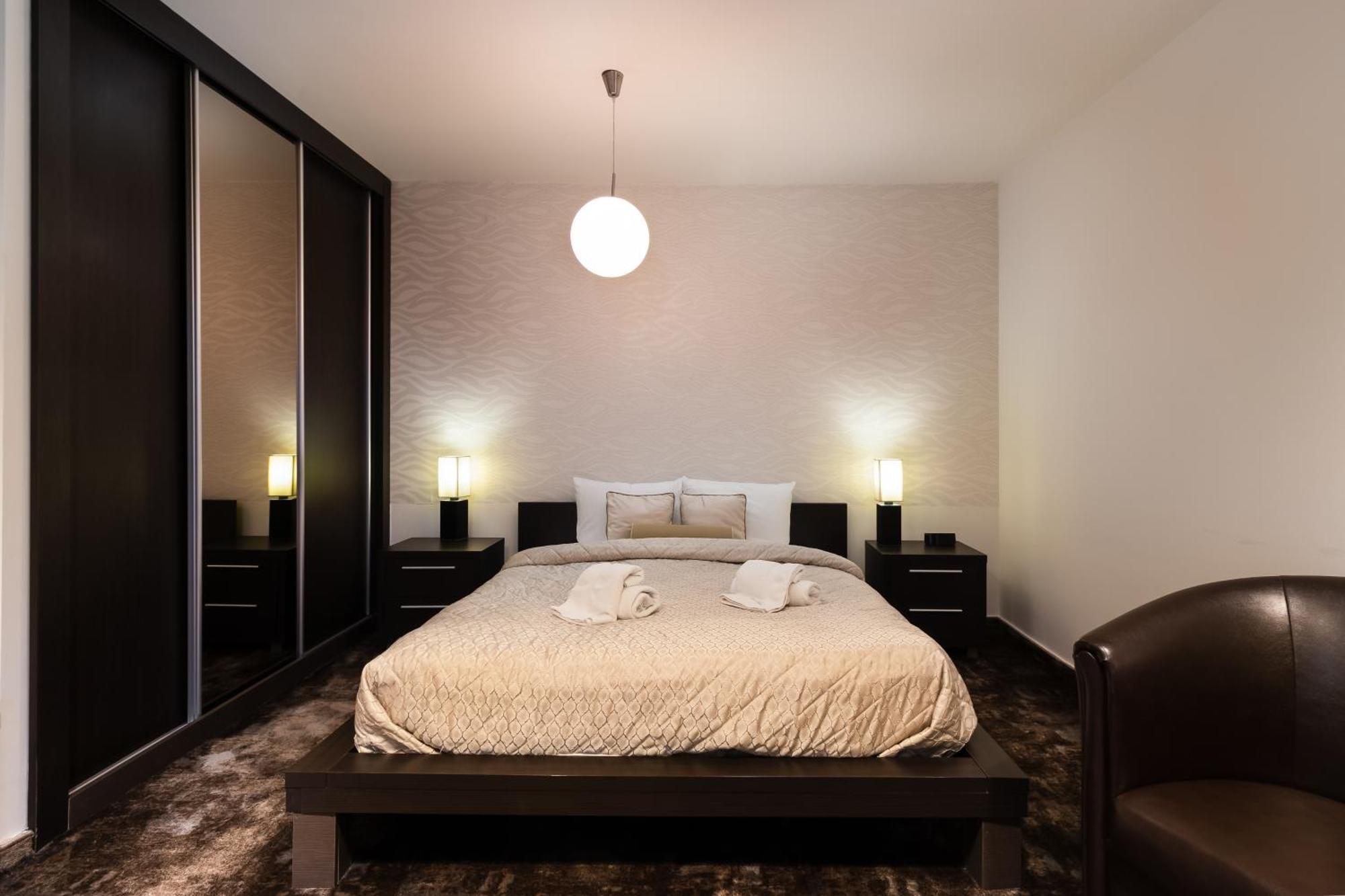 Guest House Panorama Aqualux With Free Parking Нови-Сад Номер фото