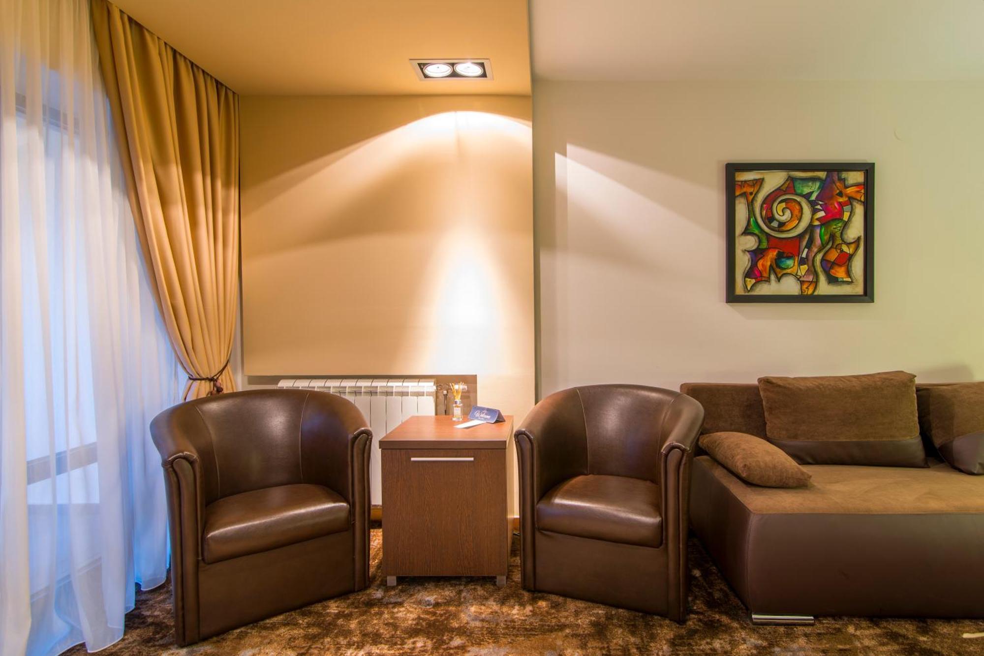 Guest House Panorama Aqualux With Free Parking Нови-Сад Номер фото