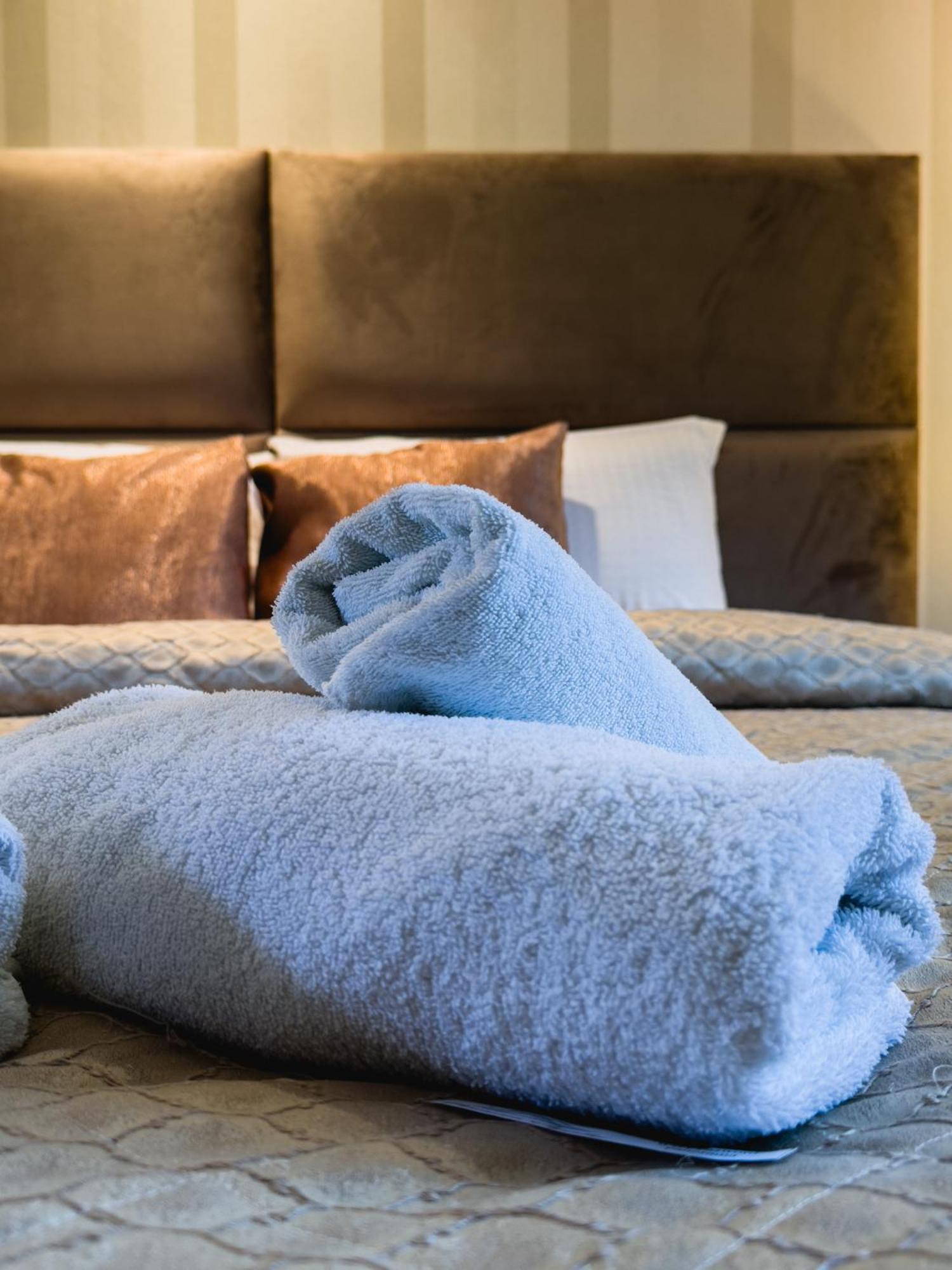 Guest House Panorama Aqualux With Free Parking Нови-Сад Экстерьер фото