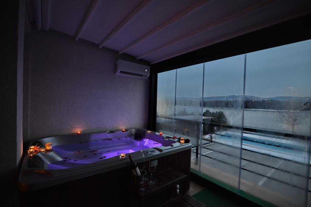 Guest House Panorama Aqualux With Free Parking Нови-Сад Экстерьер фото