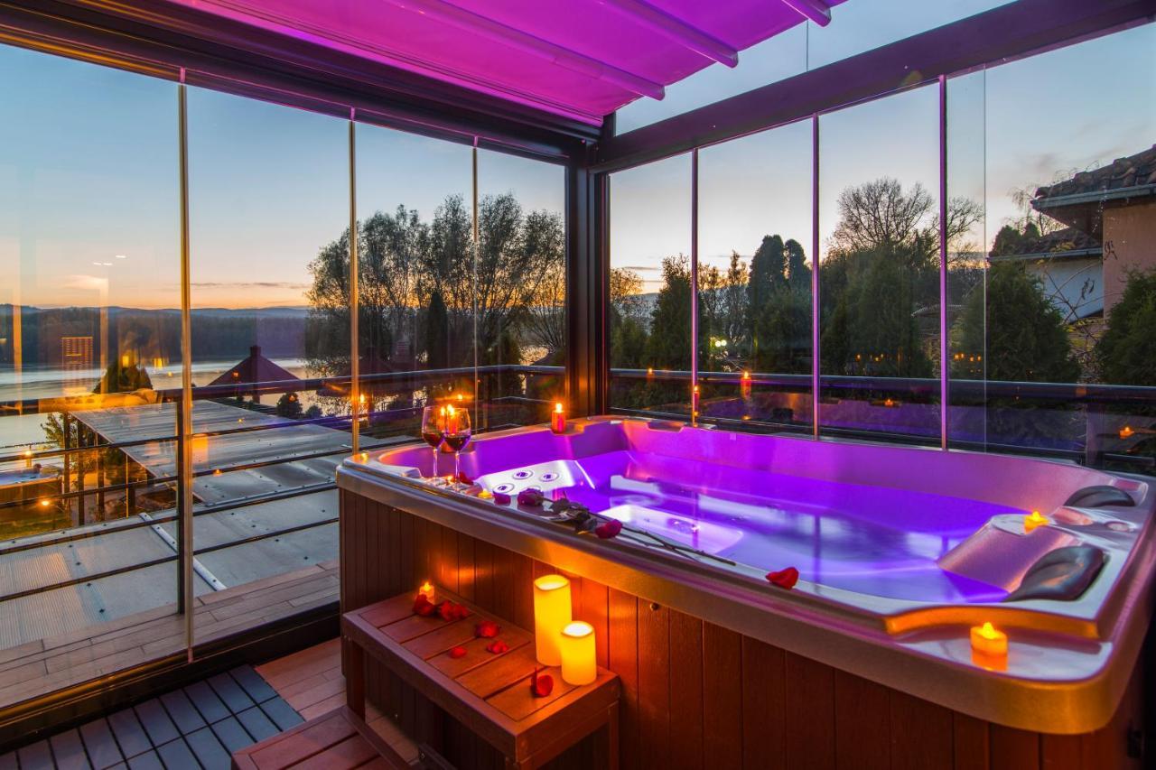 Guest House Panorama Aqualux With Free Parking Нови-Сад Экстерьер фото